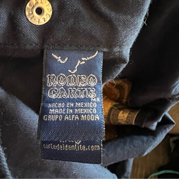 Rodeo Carte D'identite
Western Shirt Adult Men's Medium Blue and Gold - Picture 7 of 11